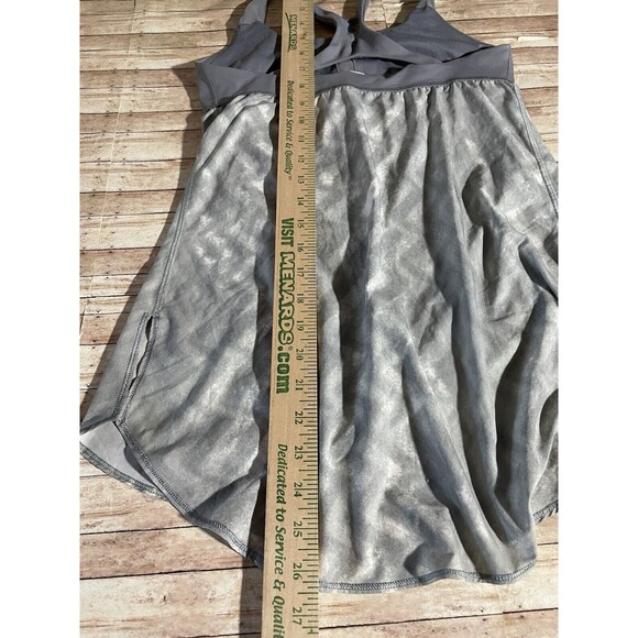 Lululemon Racer Back Tank Top Women's Sm-Med Gray Chevron Athletic Wear Gym - Picture 6 of 6